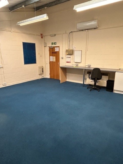 View Full Details for Unit 24 FAREHAM ENTERPRISE CENTRE