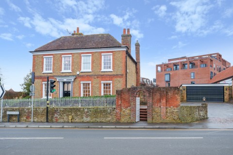 View Full Details for Brighton Road, GU7